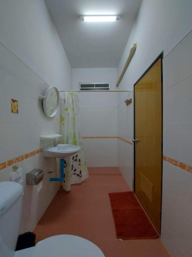 Rutcha Homestay Betong รัชชา โฮมสเตย์ เบตง Kültér fotó