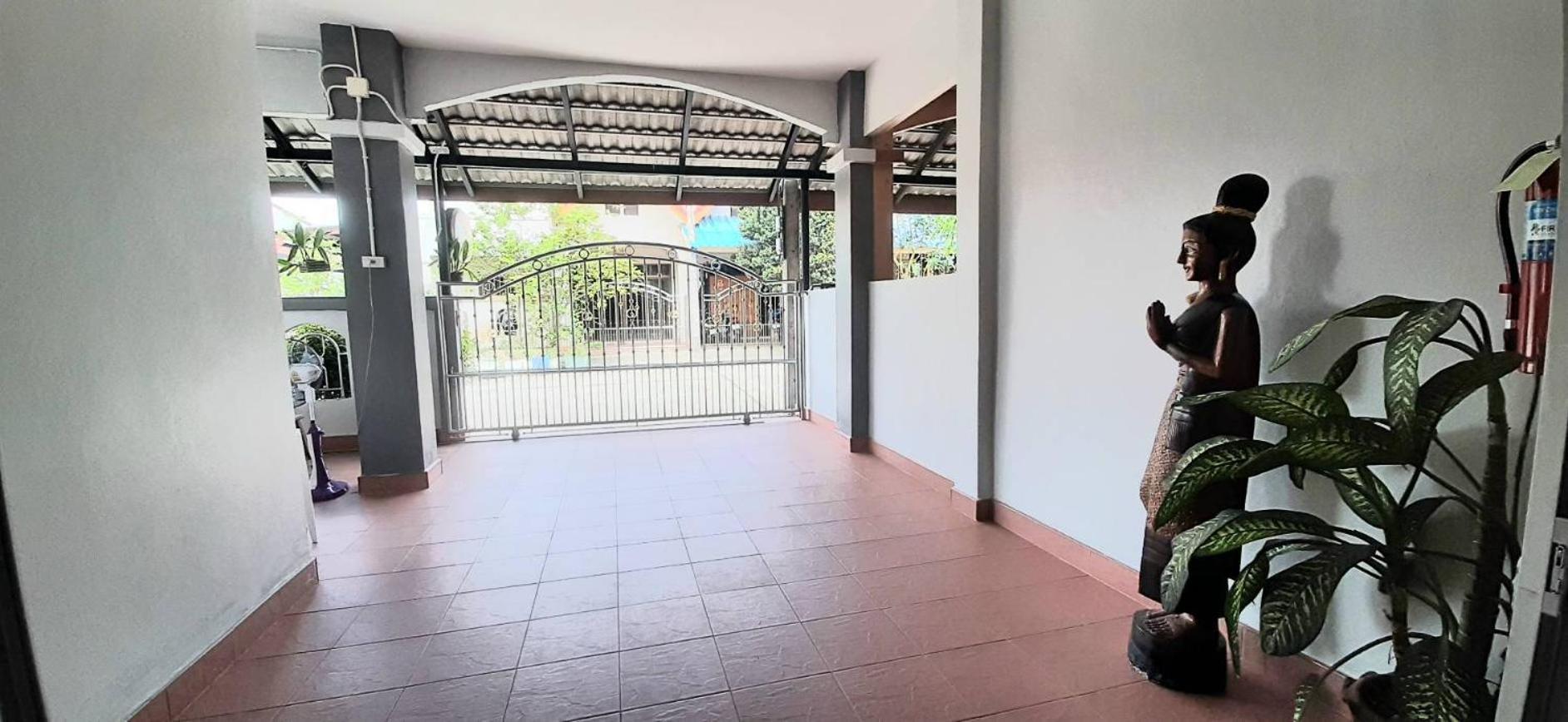 Rutcha Homestay Betong รัชชา โฮมสเตย์ เบตง Kültér fotó